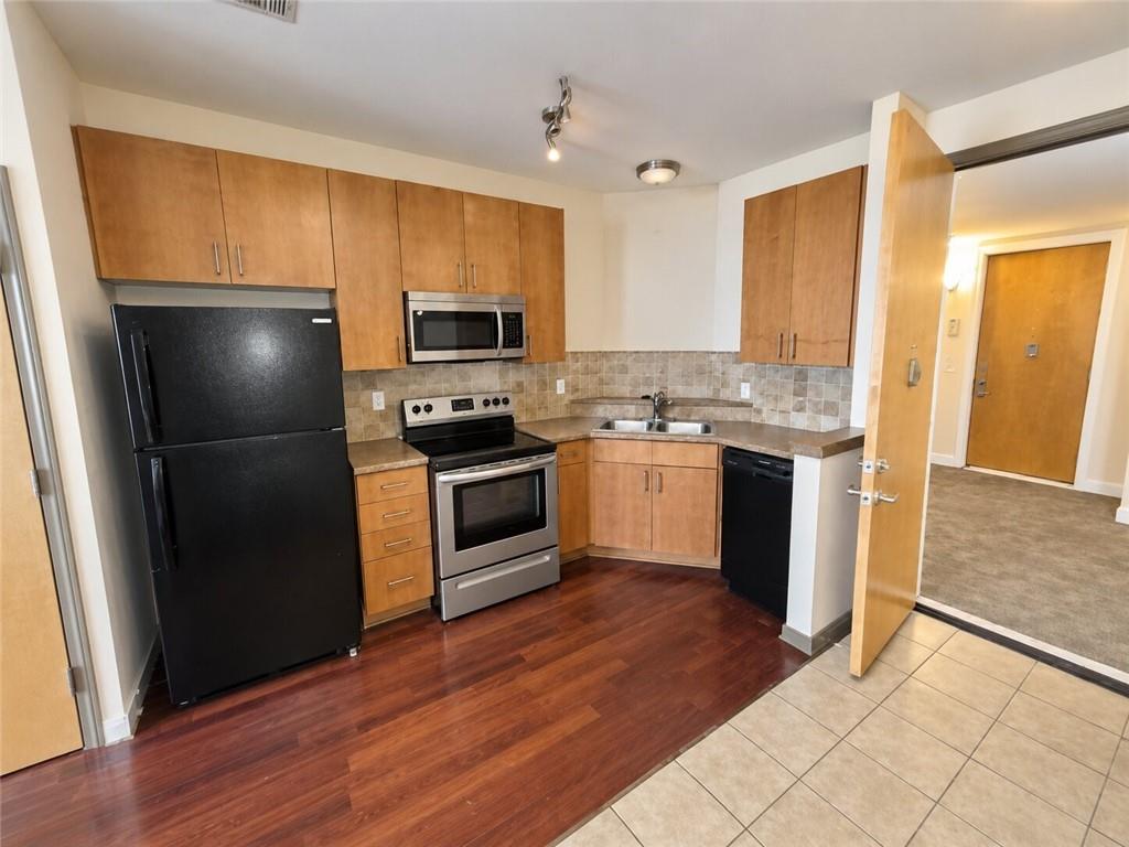 898 Oak Street SW 1311