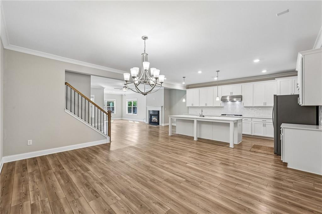 2606 Dorset Lane