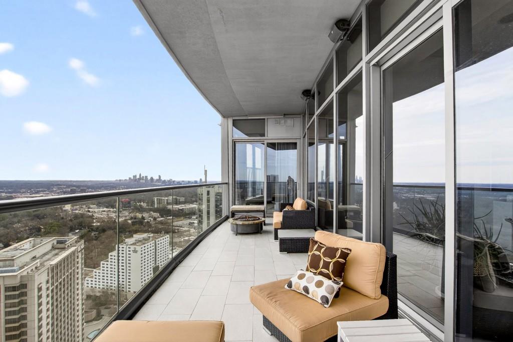 3344 Peachtree Road NE 2904