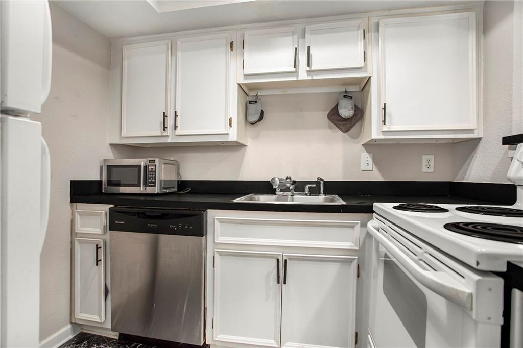 1418 Foxhall Lane #18, Atlanta, Georgia image 7