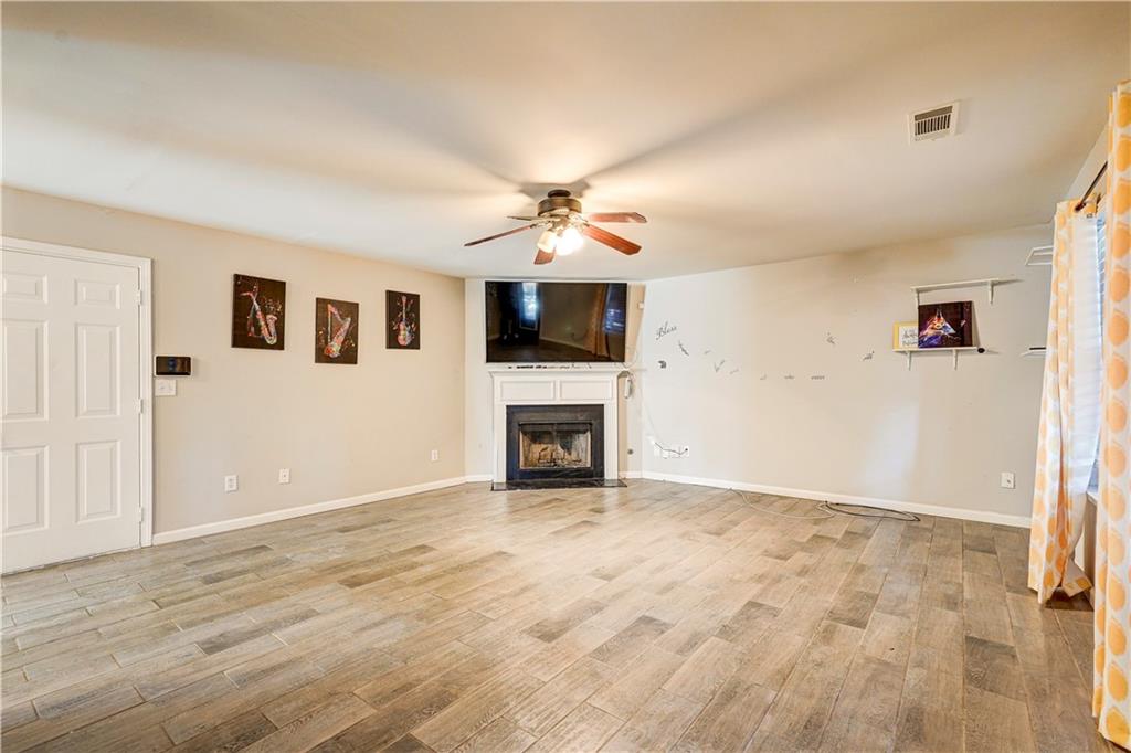 3998 Busby Mill Court