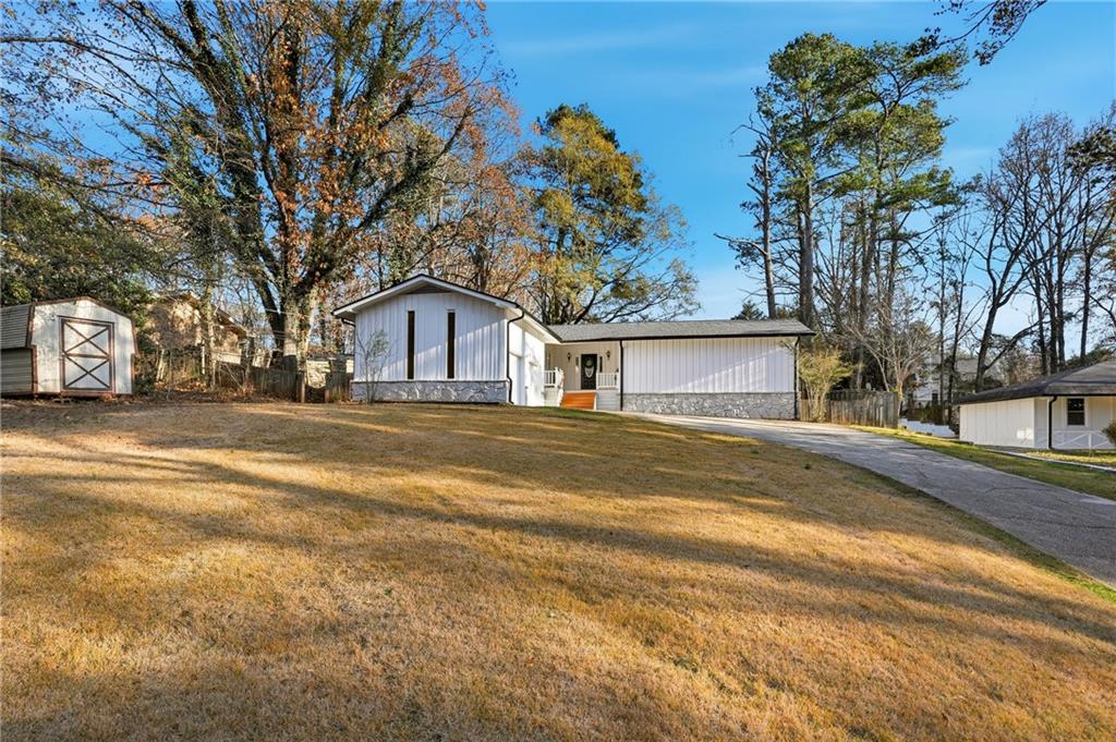 2579 Country Club Drive