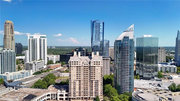 3334 PEACHTREE RD NE APT 1904, ATLANTA, GA 30326 - Image c2ea7102c84bf4fee168d73de4983e2c/45250489