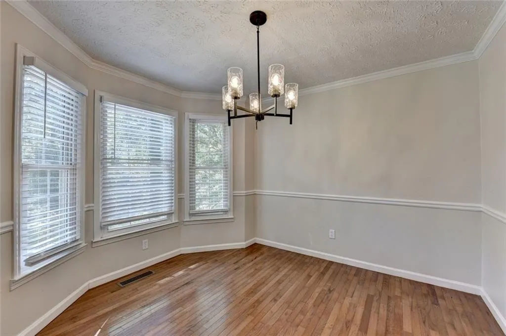 Acworth, Georgia 30102, United States, 3 Bedrooms Bedrooms, ,3 BathroomsBathrooms,Residential,Pending,181644