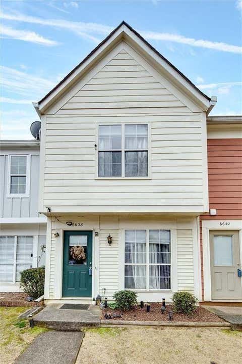 Townhouse For Rent - 6638 Witherington Court<br/> Norcross, GA 30093
