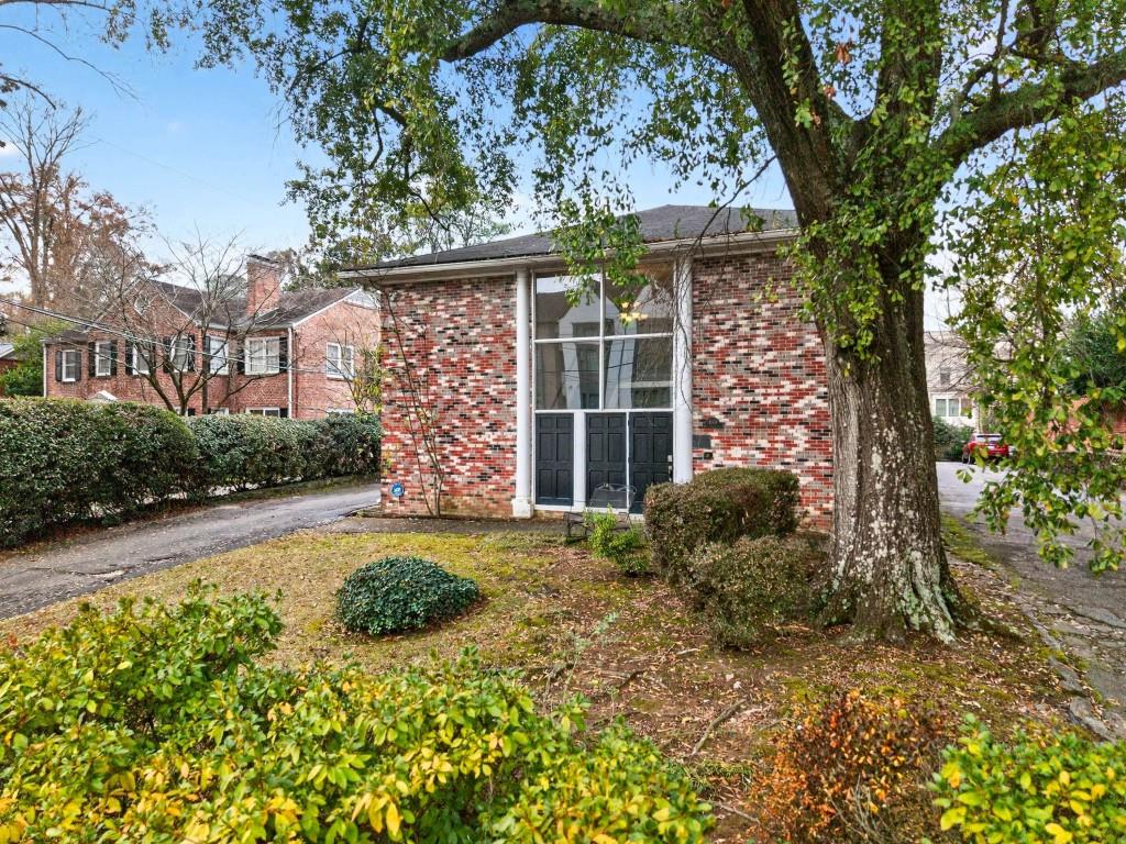 3668 Kingsboro Road NE 11