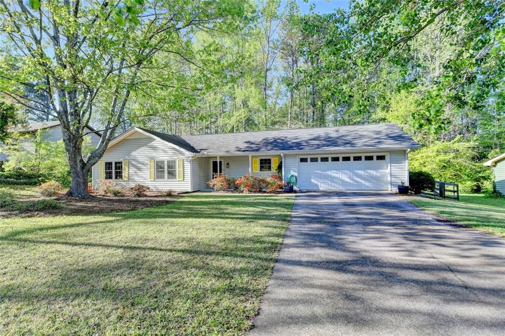 1132 Owen Circle, Sugar Hill, Georgia image 1