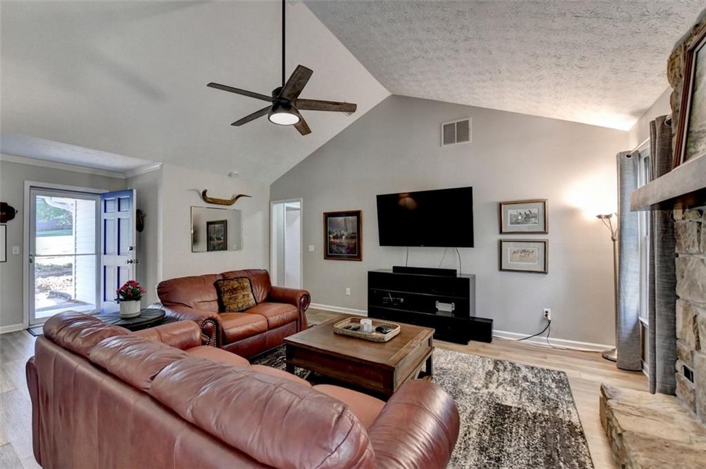 1132 Owen Circle, Sugar Hill, Georgia image 6