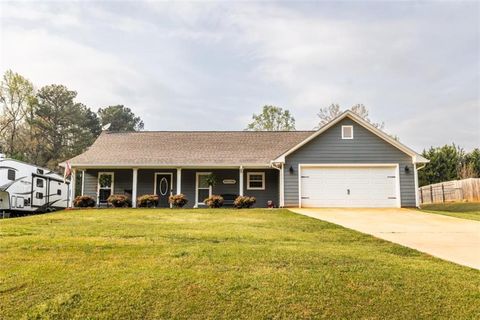 Homes For Sale - 130 Salem Meadow Way<br/> Covington, GA 30016