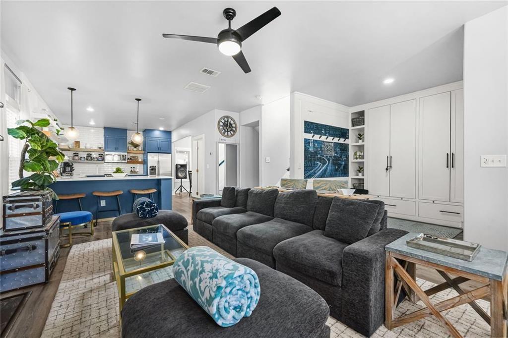 994 Hank Aaron Drive SE