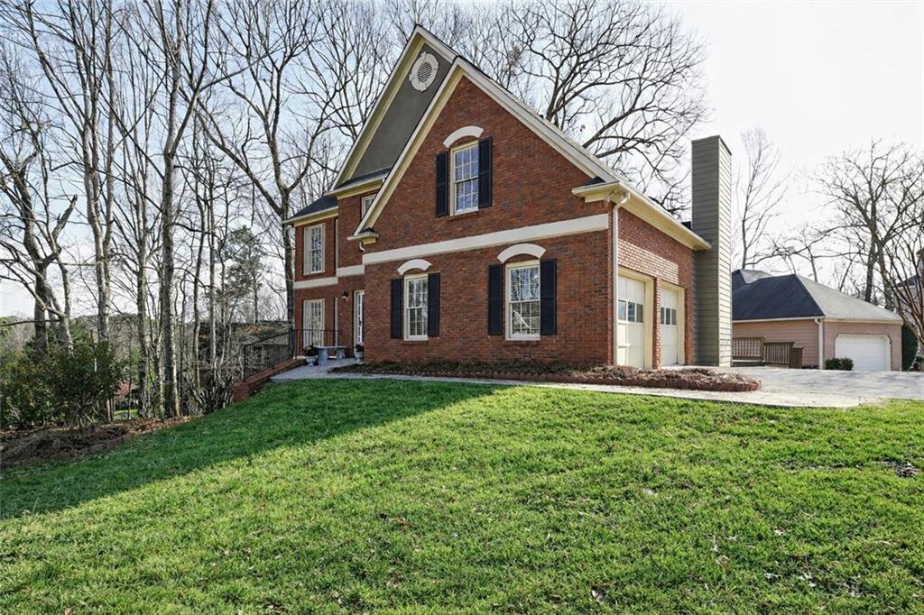 1100 Cool Springs Drive NW