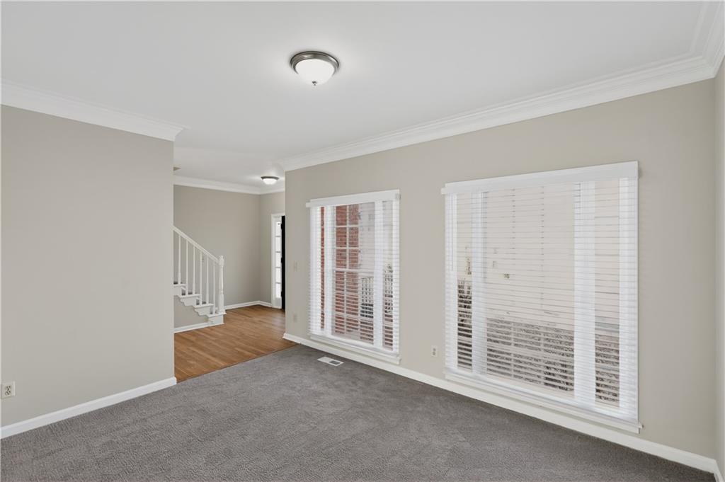 1100 Cool Springs Drive NW