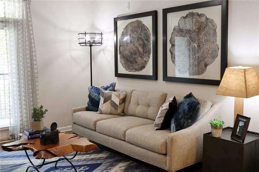 30 Laurel Canyon Village Circle 7204