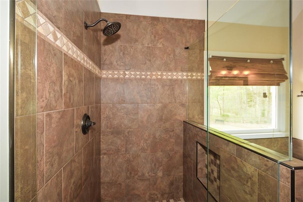 204 Maple Creek Chase, Woodstock, Georgia image 33