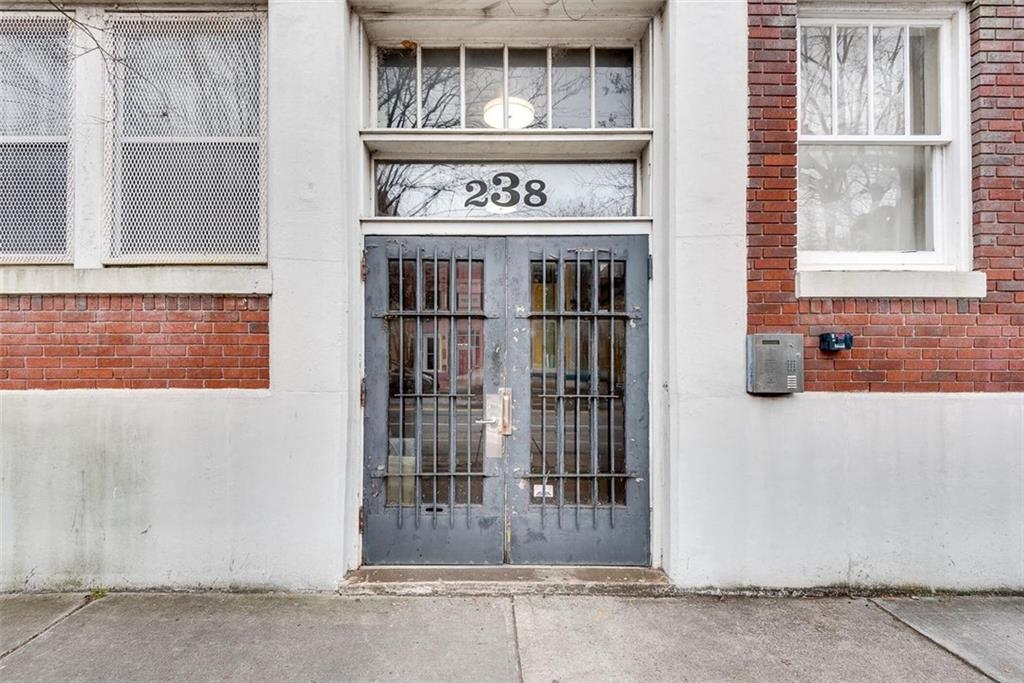 238 Peters Street SW 205