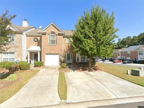 Townhouse For Sale - 2721 Parkway Trail<br/> Lithonia, GA 30058