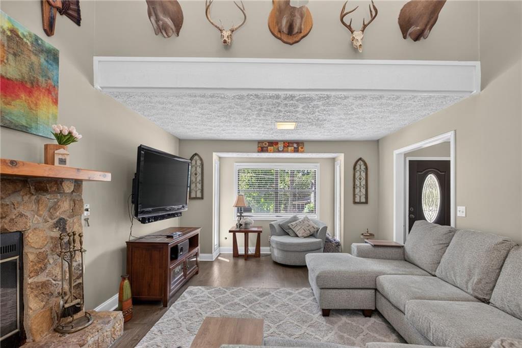 6164 Pinedale Lane