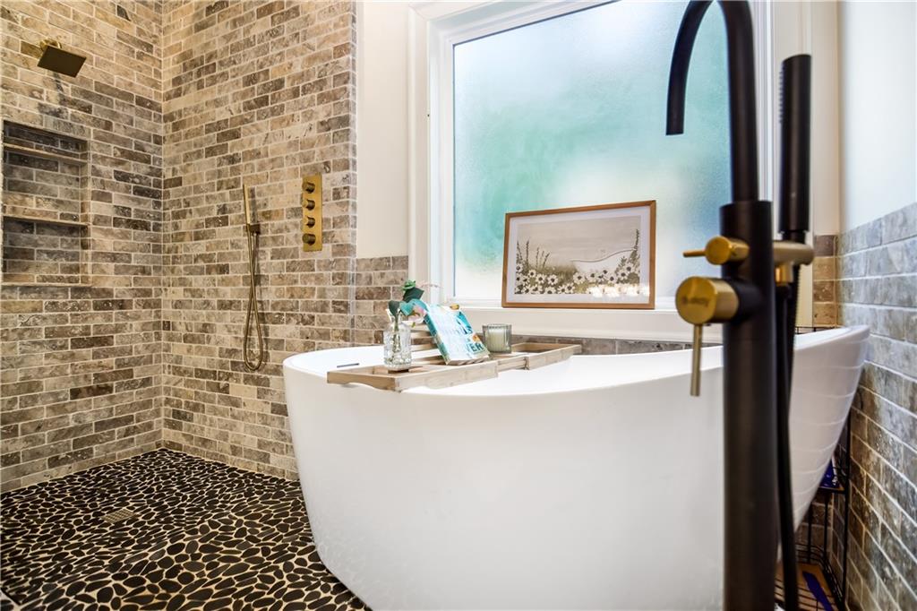 Creekside Estates - Residential