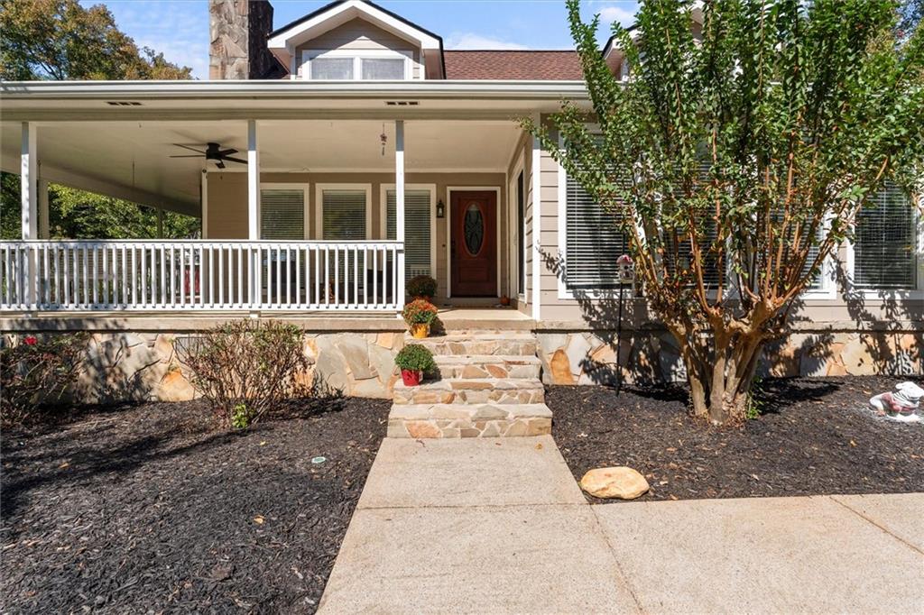 218 Farmington Trce