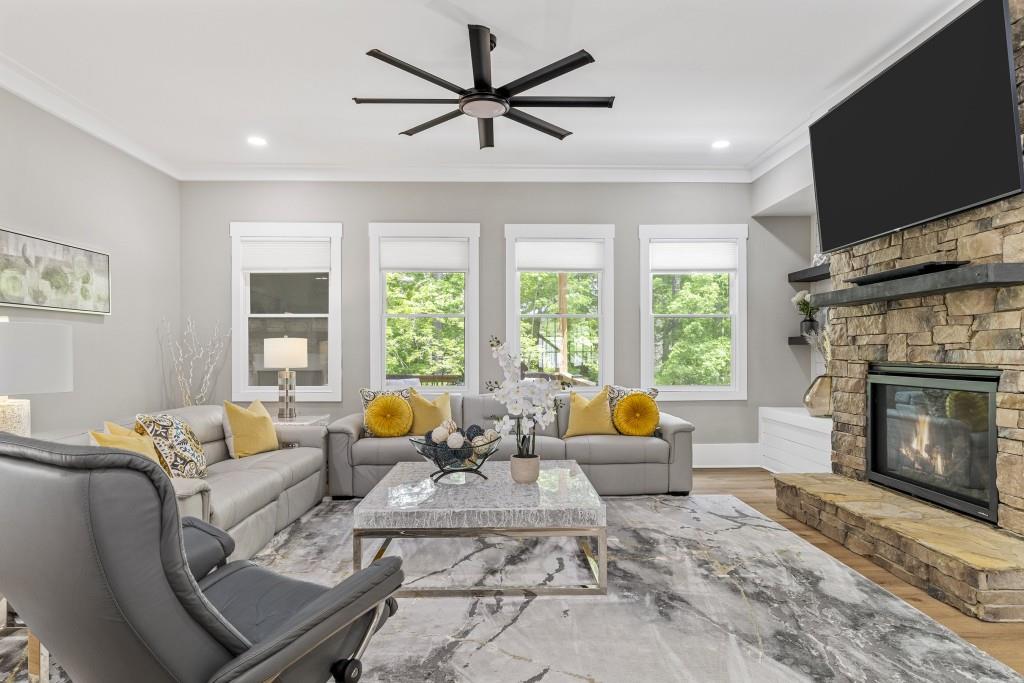 407 Estates View Drive