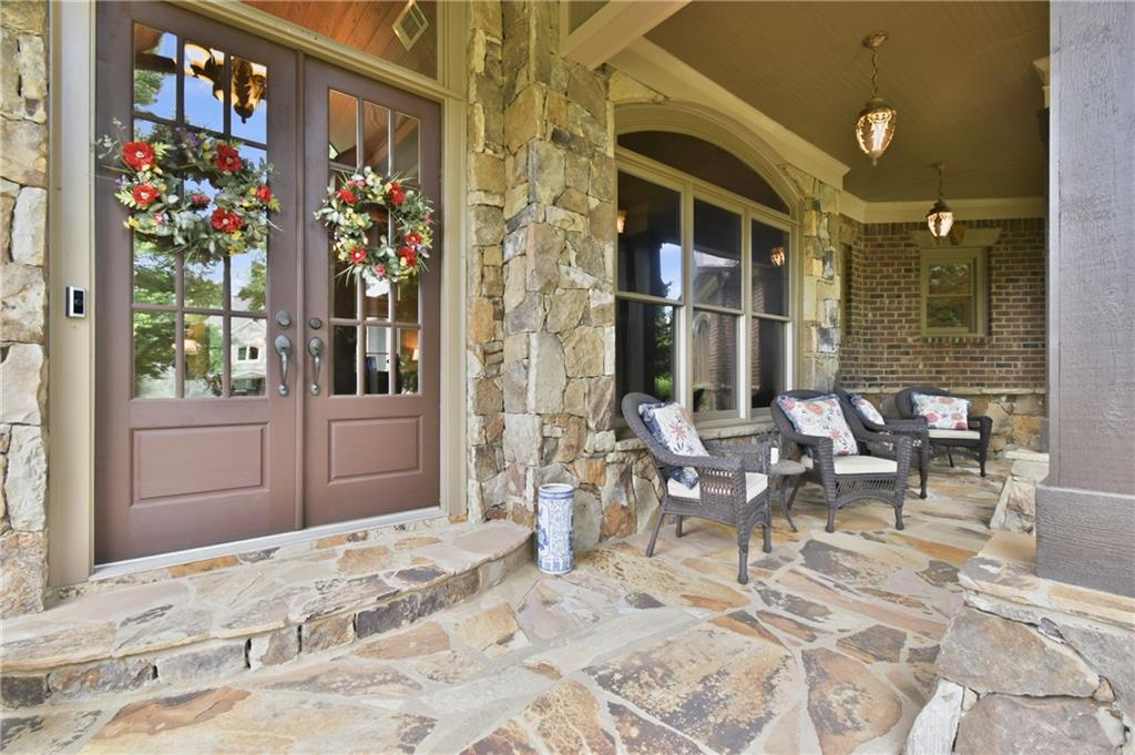 5038 Pointer Ridge