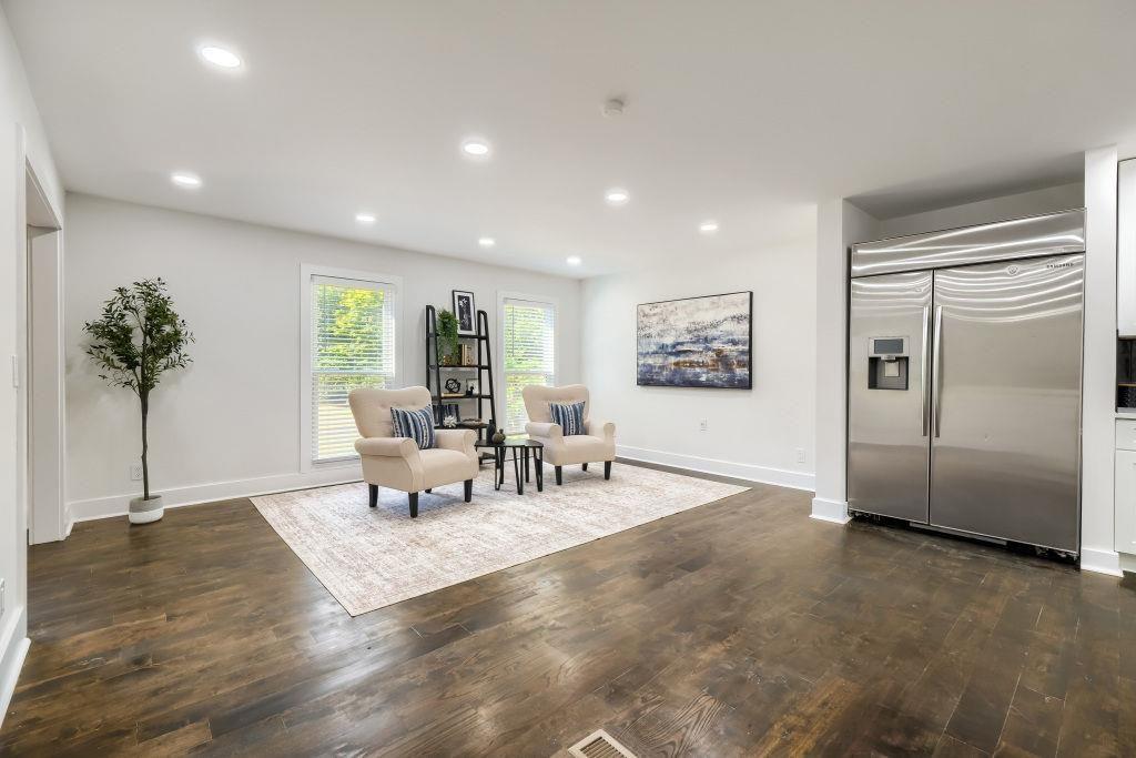 2368 Fenhurst Place