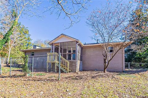 A home in Douglasville