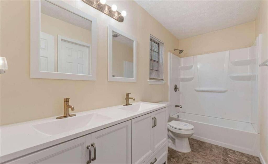 2325 Lago Drive, Jonesboro, Georgia image 17