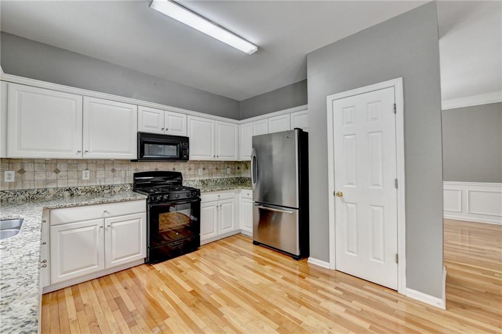 2455 Kirkstone Drive, Buford, Georgia image 10