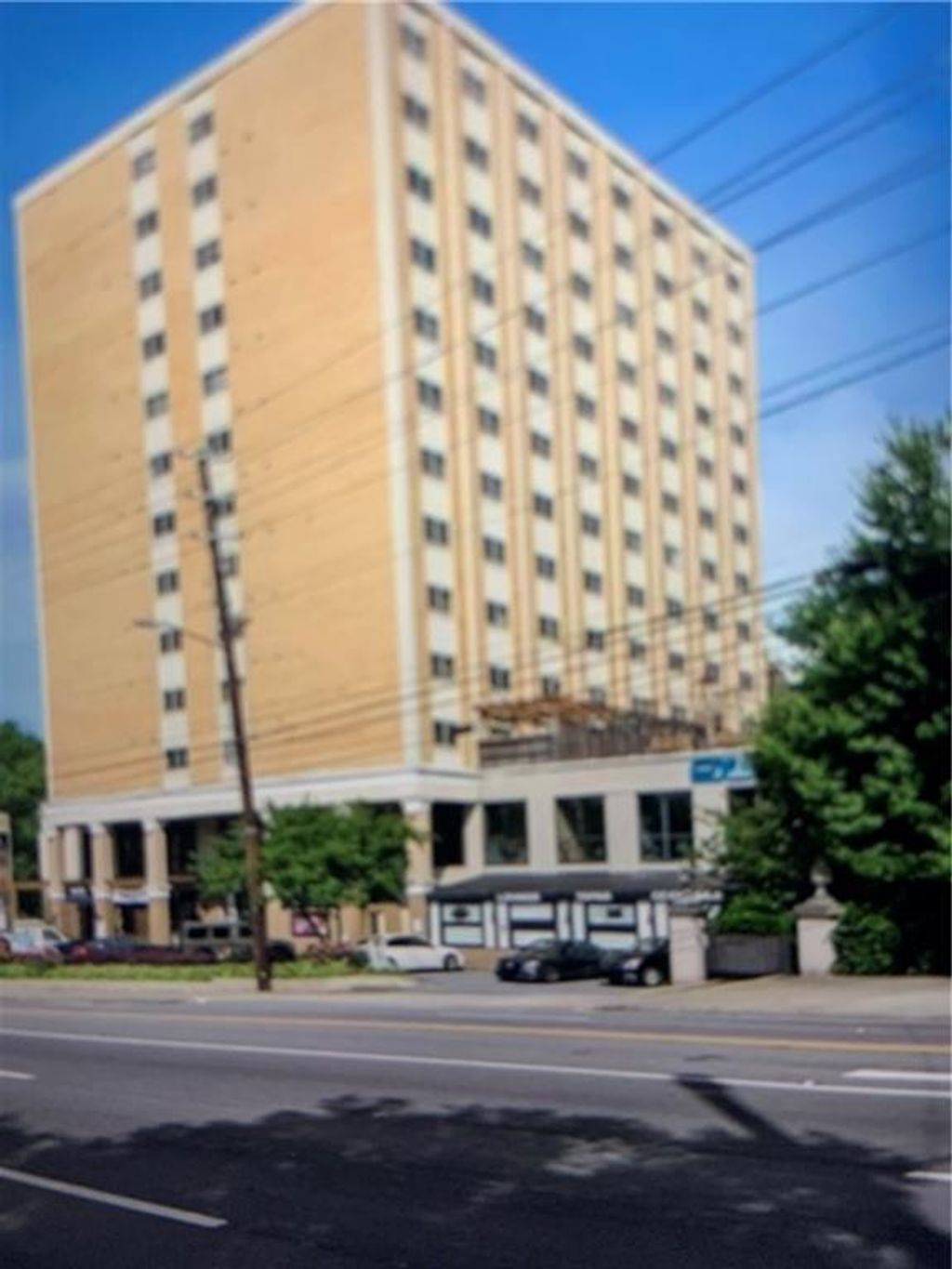 listing image 0