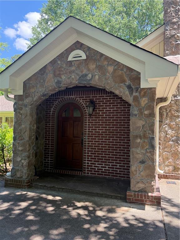 224 Hillcrest Drive