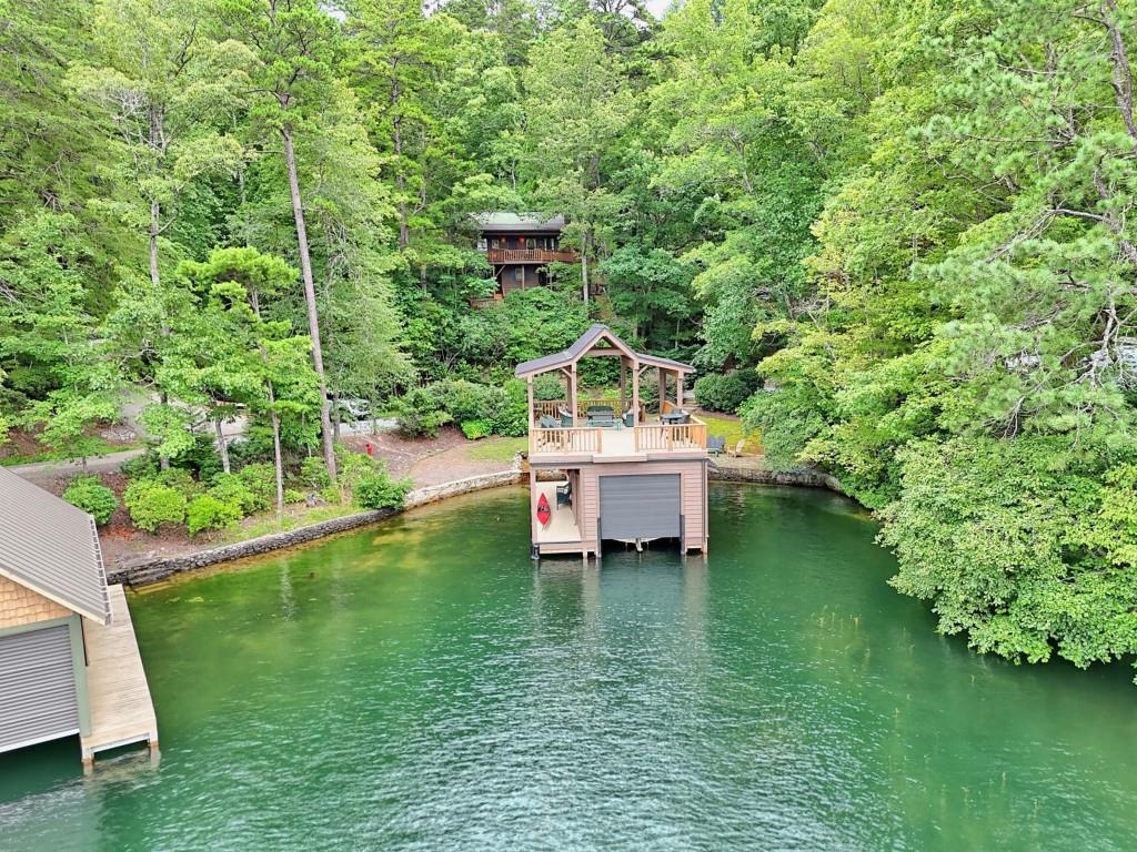 3019 Moccasin Creek Road