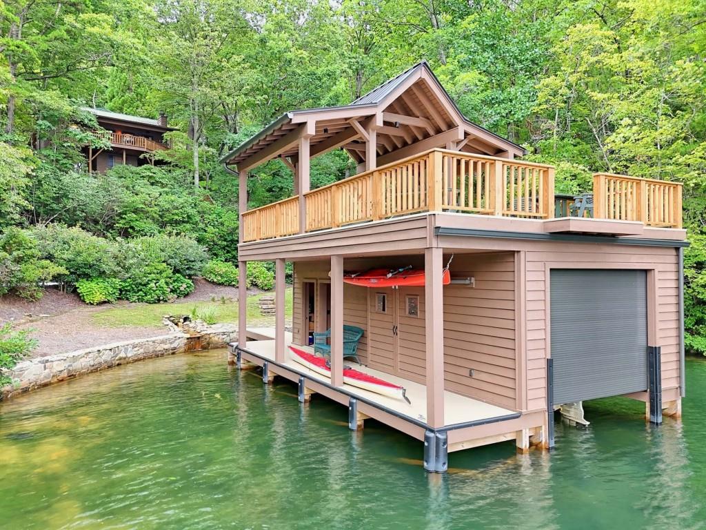 3019 Moccasin Creek Road