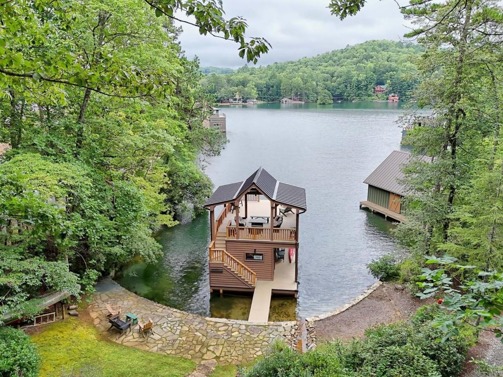 3019 Moccasin Creek Road