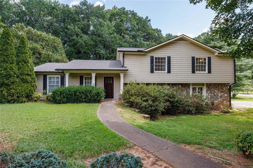 875 Windsor Trail