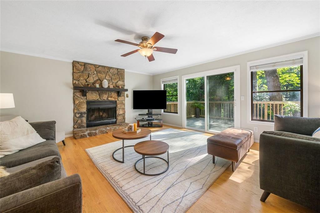 162 NOUVEAU Court SW