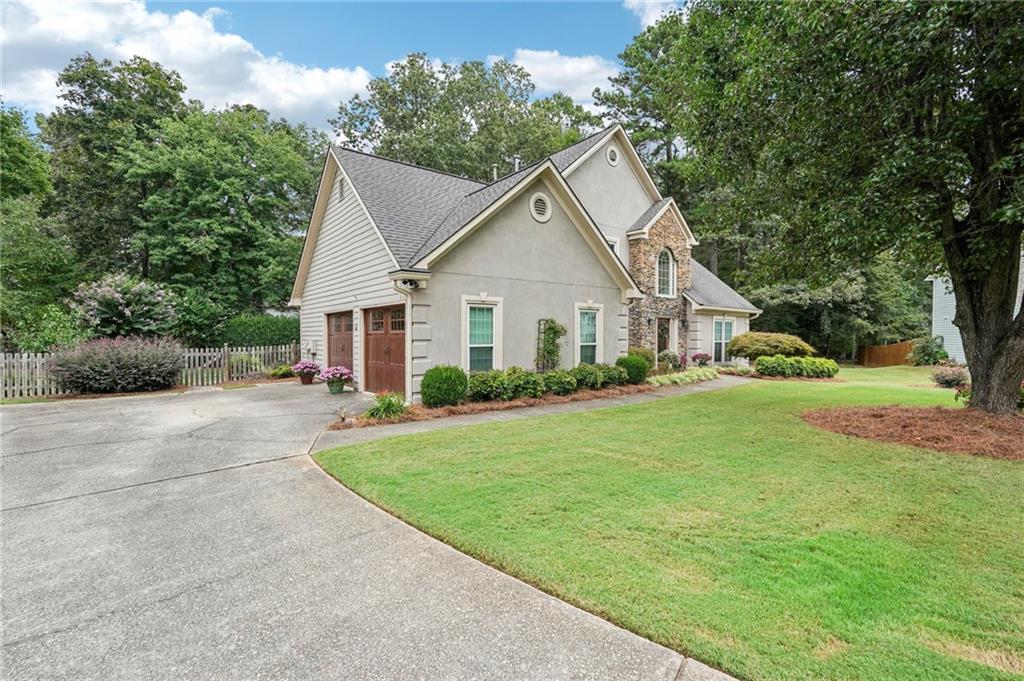2375 Westport Circle SW