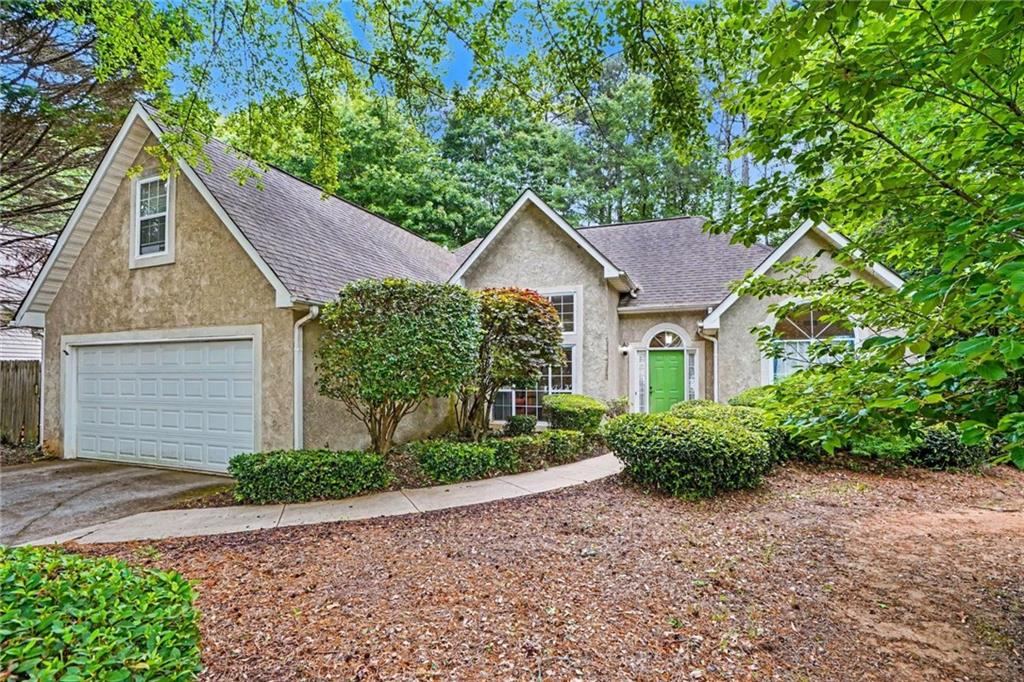 393 Victoria Lane