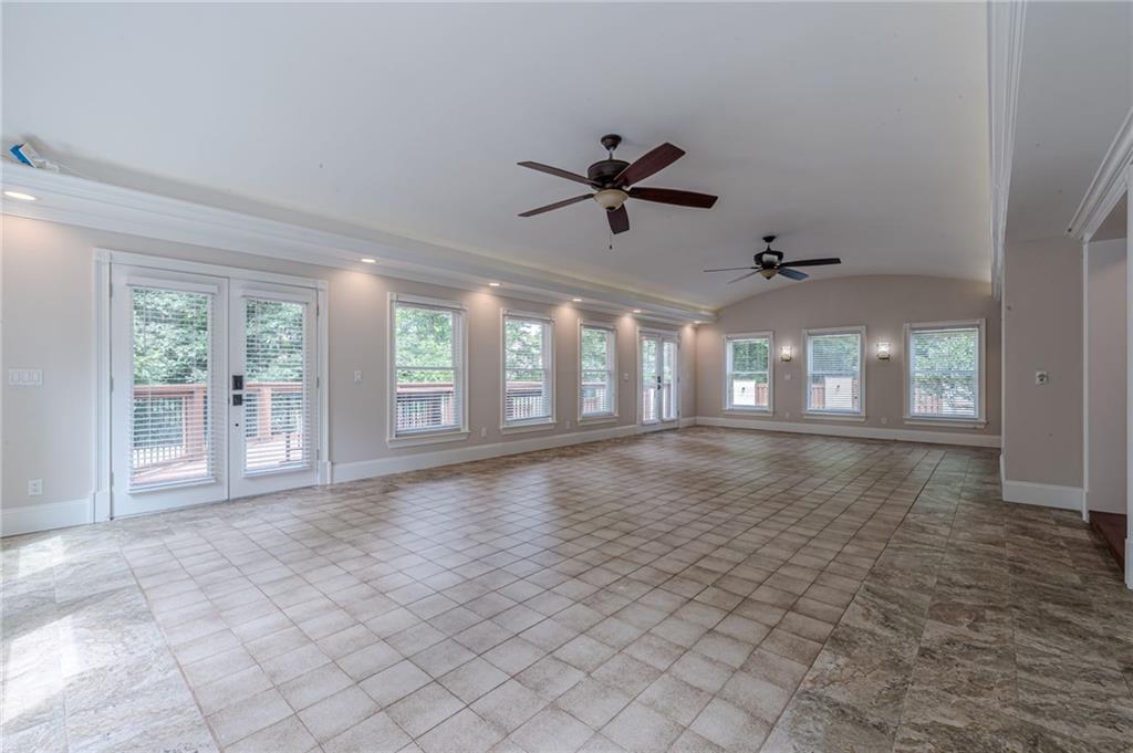 S Cherokee lane - Residential