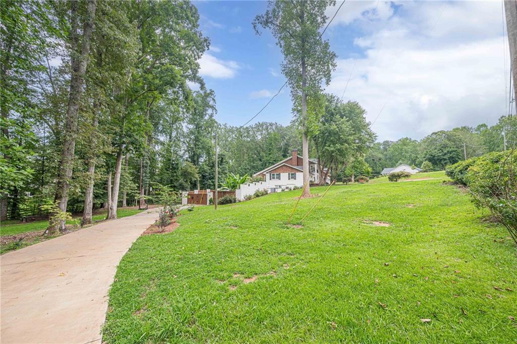 S Cherokee lane - Residential