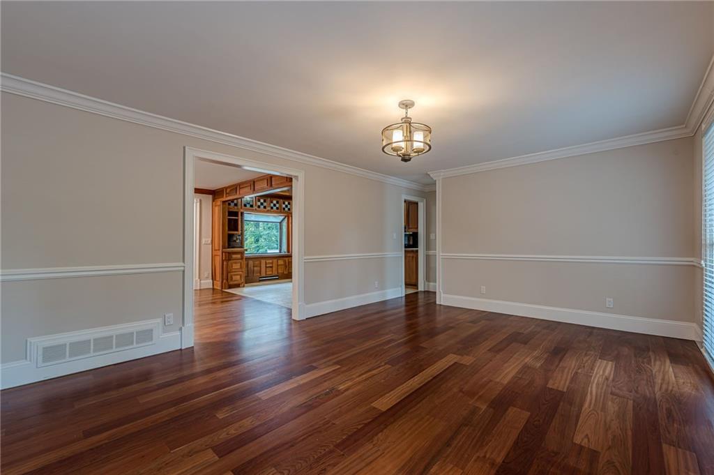 S Cherokee lane - Residential