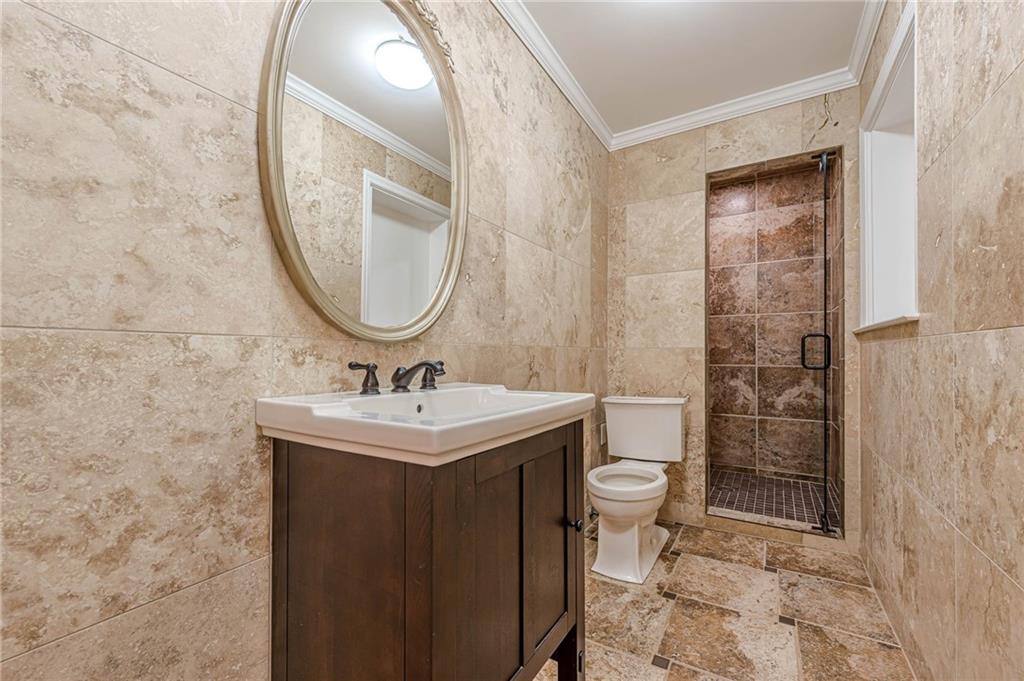 S Cherokee lane - Residential