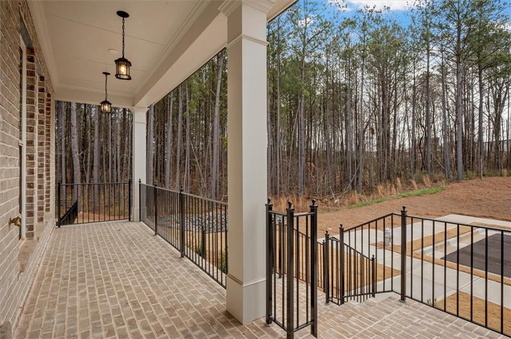 102 Stonehouse Drive