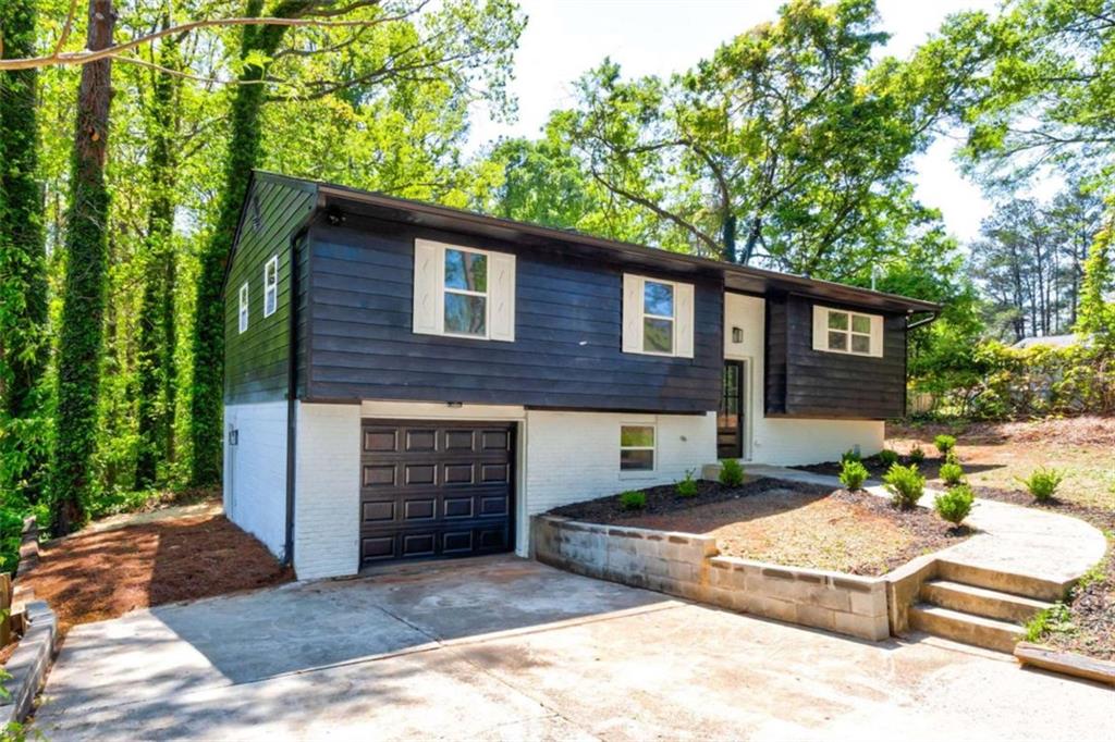 809 Vinton Wood Road, Forest Park, Georgia image 4