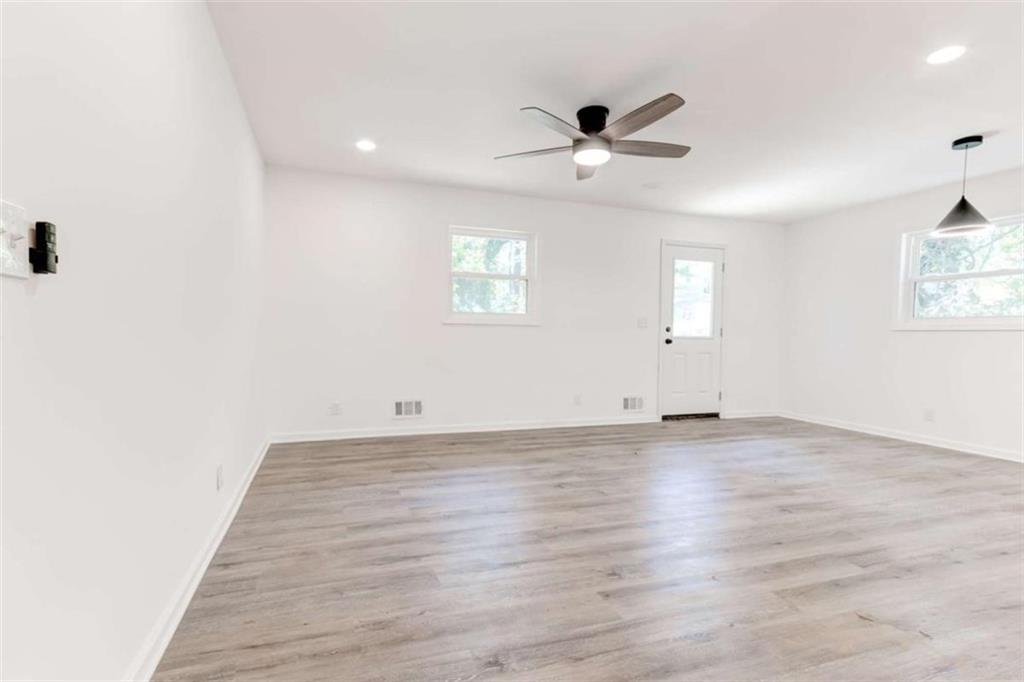 809 Vinton Wood Road, Forest Park, Georgia image 7