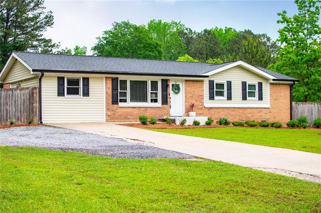 4529 Lakeview Drive, Powder Springs, Georgia image 1