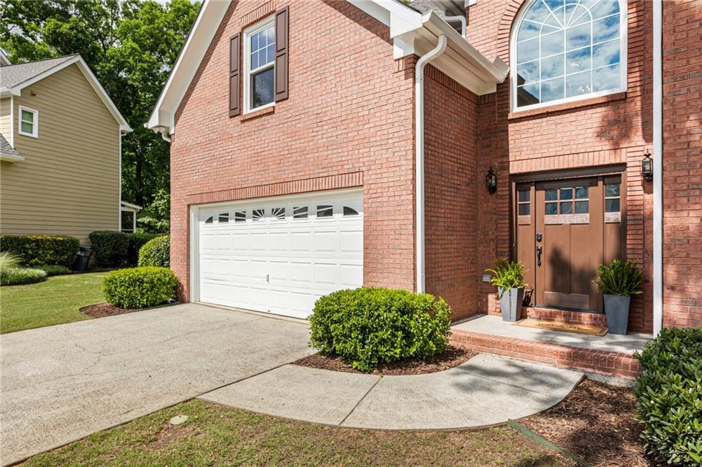 963 Hawk Creek Trail