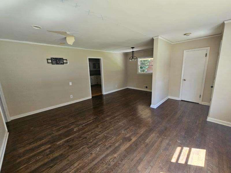 2382 Ridgecrest Lane