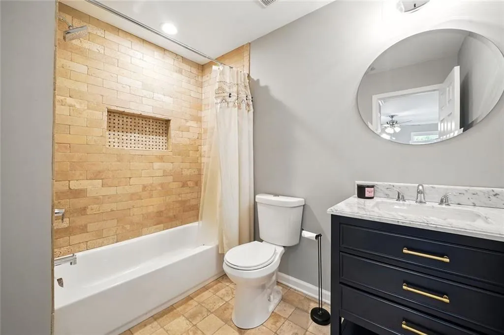 Smyrna, Georgia 30080, United States, 3 Bedrooms Bedrooms, ,3 BathroomsBathrooms,Residential,Active,195973