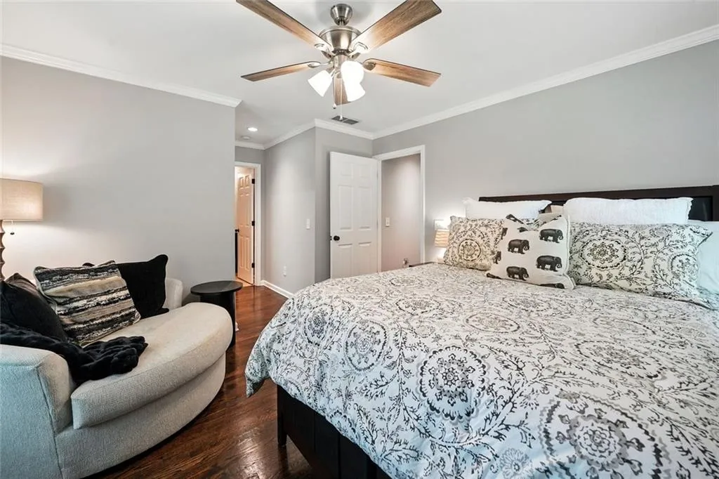 Smyrna, Georgia 30080, United States, 3 Bedrooms Bedrooms, ,3 BathroomsBathrooms,Residential,Active,195973